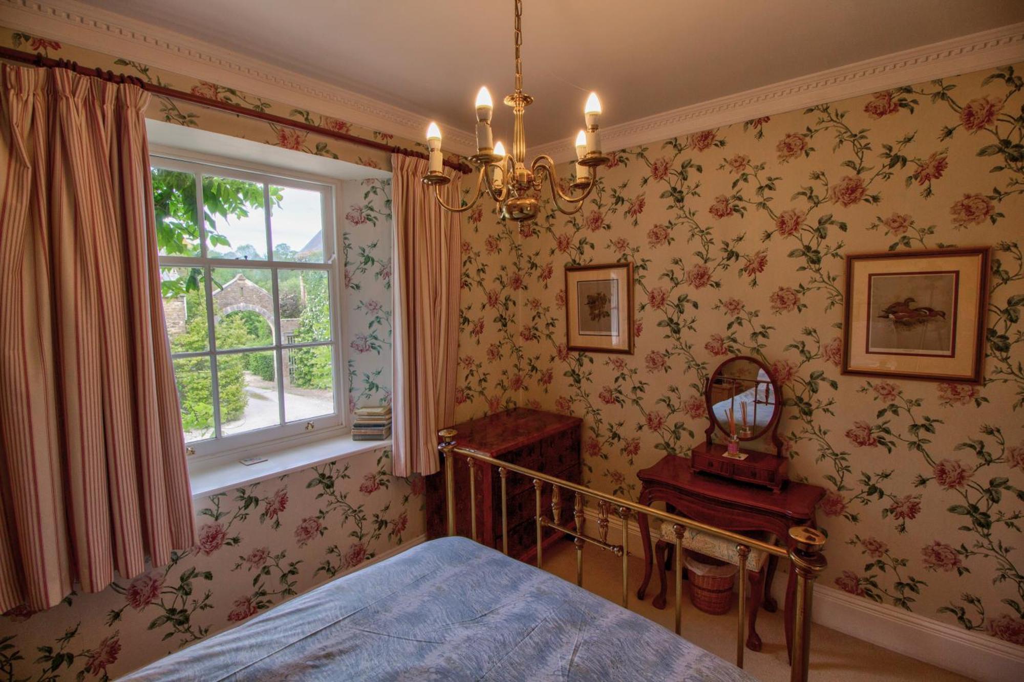 Bed and Breakfast West Compton Manor Maiden Newton Exterior foto